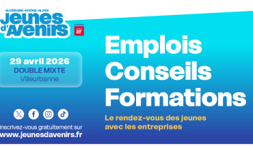Affiche du Salon Jeunes d’Avenirs Auvergne-Rhône-Alpes : 'Emplois, Conseils, Formations' le 29 avril 2026 au Double Mixte à Villeurbanne. Fond dégradé bleu avec le texte en blanc et jaune. Inclut le logo du Groupe AEF, les icônes des réseaux sociaux (Twitter, Facebook, Instagram, TikTok) et l’URL du site www.jeunesdavenirs.fr pour s’inscrire gratuitement. Le slogan : 'Le rendez-vous des jeunes avec les entreprises'.