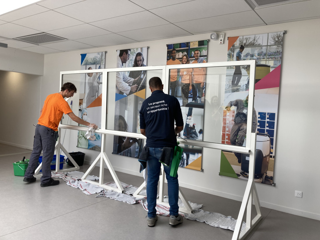 semaine métiers propreté exercice lavage de vitre 